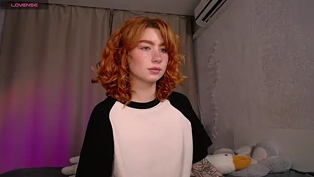 Snapshot of Evaa_Moonn_ chatting on 10/13/25, 05:40 Evaa Moonn  online show from 10/13/25, 05:40