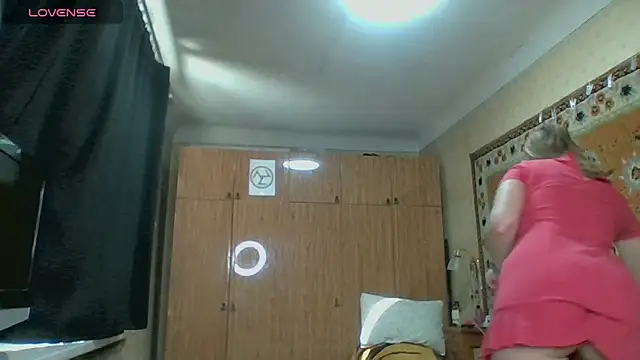 AnnaXLovers online show from 11/14/25, 08:13