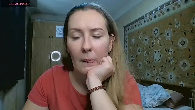 AnnaXLovers online show from 06/11/26, 08:34