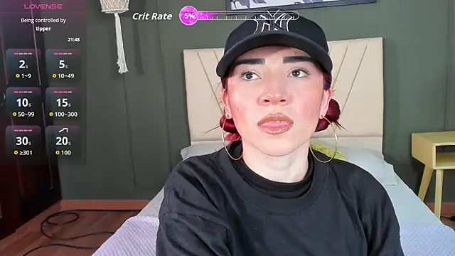 LILA ELLIOT online show from 02/09/26, 07:51