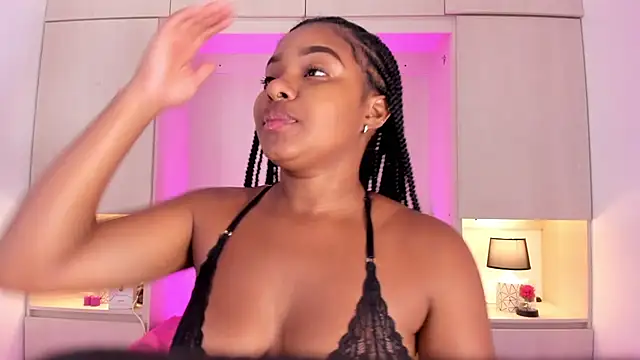 tamaraa smiith online show from 02/13/25, 05:44