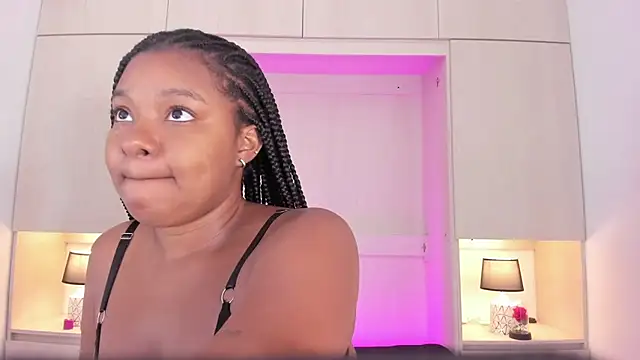 tamaraa smiith online show from 02/22/25, 11:46