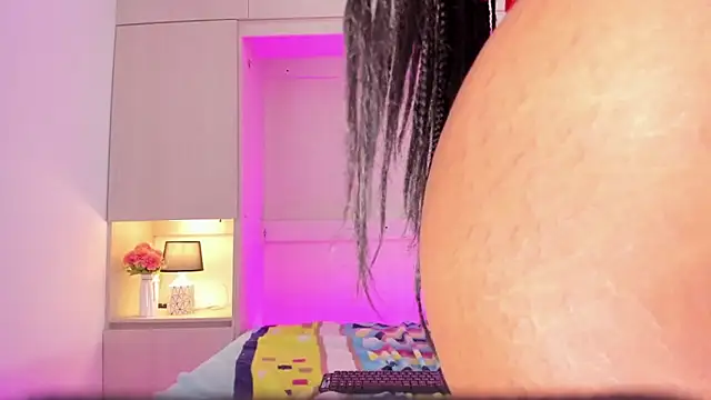 tamaraa smiith online show from 03/11/25, 02:51