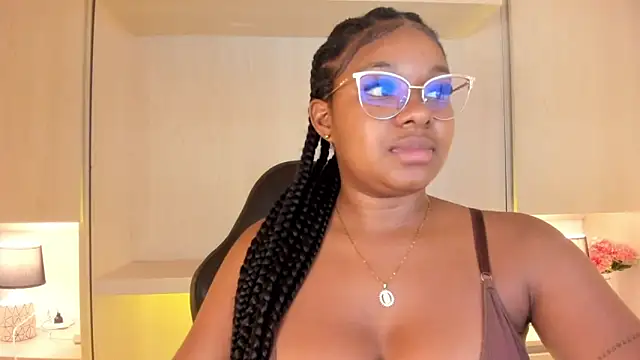 tamaraa smiith online show from 10/21/25, 08:09