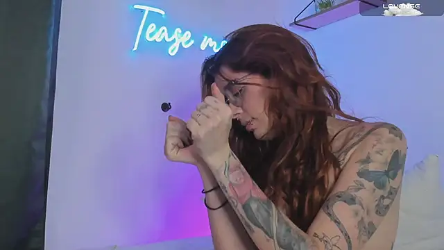 Manuela monroe online show from 02/16/25, 06:32