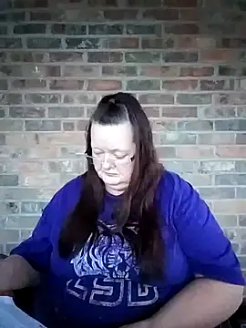 Bayou Woman68 online show from 11/23/25, 11:04