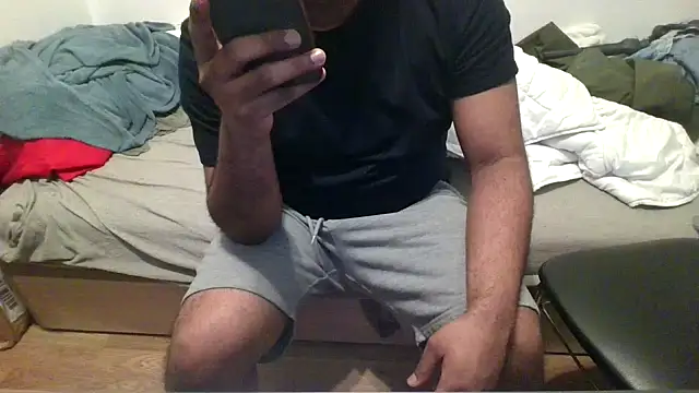 Snapshot of Indianluckyboytits chatting on 12/09/24, 03:54 Indianluckyboytits online show from 12/09/24, 03:54