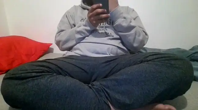 Snapshot of Indianluckyboytits chatting on 12/30/24, 07:32 Indianluckyboytits online show from 12/30/24, 07:32