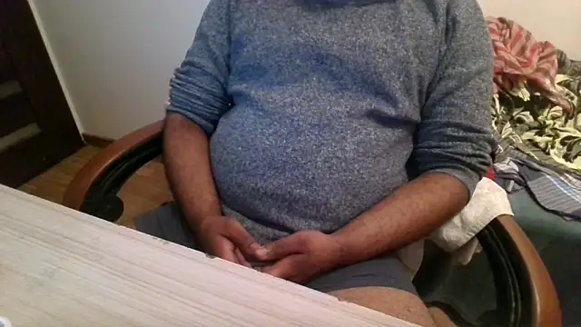 Snapshot of Indianluckyboytits chatting on 04/03/26, 10:30 Indianluckyboytits online show from 04/03/26, 10:30