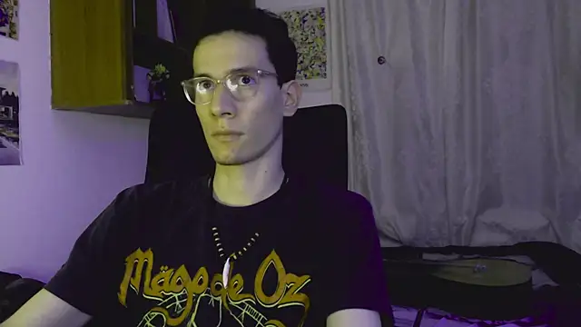 Snapshot of stikmanman chatting on 11/13/25, 05:50 stikmanman online show from 11/13/25, 05:50