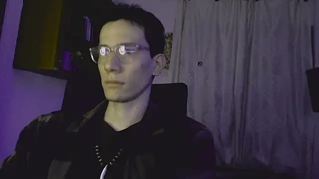 Snapshot of stikmanman chatting on 11/15/25, 05:16 stikmanman online show from 11/15/25, 05:16