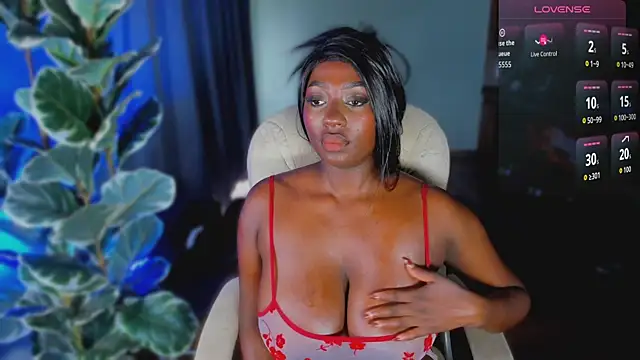 Almaahotxxx online show from 06/10/26, 02:05