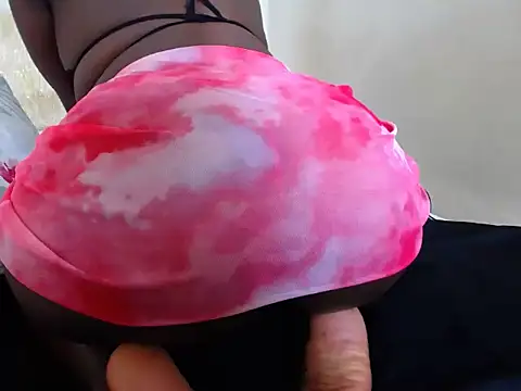 Snapshot of DarkBerry8 chatting on 01/16/25, 12:42 DarkBerry8 online show from 01/16/25, 12:42