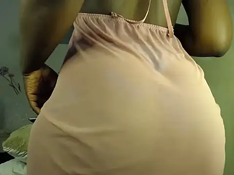 Snapshot of DarkBerry8 chatting on 09/12/25, 01:17 DarkBerry8 online show from 09/12/25, 01:17