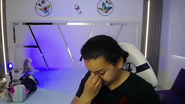  Miaaleon online show from 10/18/25, 12:50