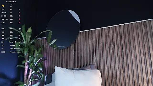 Snapshot of DilanJonnes_ chatting on 12/27/24, 01:00 DilanJonnes  online show from 12/27/24, 01:00