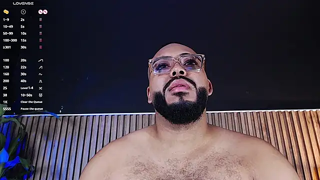 Snapshot of DilanJonnes_ chatting on 03/01/25, 02:23 DilanJonnes  online show from 03/01/25, 02:23