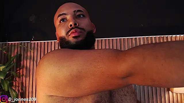 Snapshot of DilanJonnes_ chatting on 09/08/25, 11:37 DilanJonnes  online show from 09/08/25, 11:37