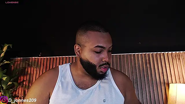 Snapshot of DilanJonnes_ chatting on 10/04/25, 09:24 DilanJonnes  online show from 10/04/25, 09:24