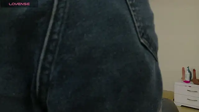 emy 0 online show from 03/22/26, 01:58