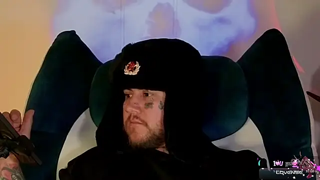 Ash gusbig online show from 11/07/25, 03:28