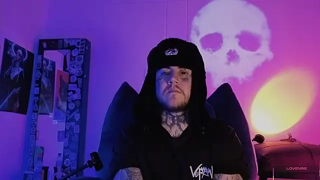 Ash gusbig online show from 11/25/25, 03:17