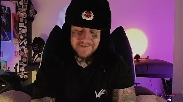 Ash gusbig online show from 11/29/25, 04:37