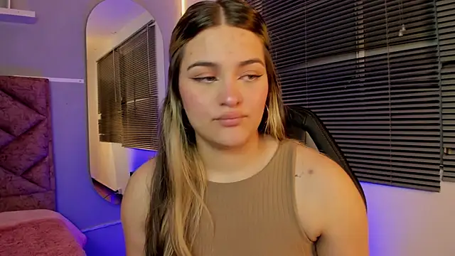 Snapshot of cattaleya___ chatting on 12/03/24, 03:20 cattaleya    online show from 12/03/24, 03:20