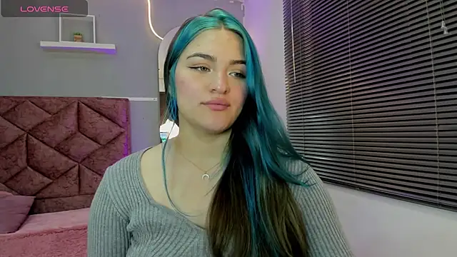 Snapshot of cattaleya___ chatting on 12/10/24, 03:41 cattaleya    online show from 12/10/24, 03:41