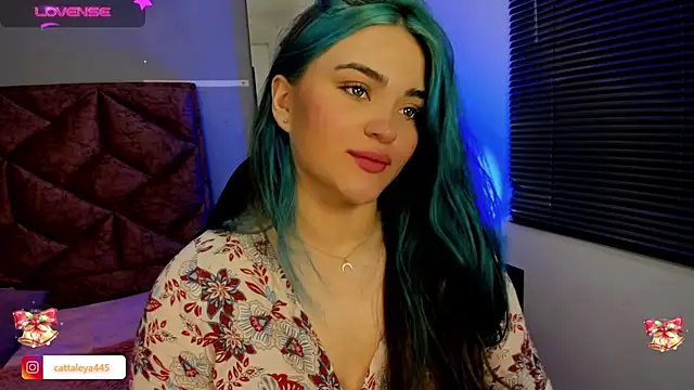 Snapshot of cattaleya___ chatting on 12/12/24, 03:32 cattaleya    online show from 12/12/24, 03:32