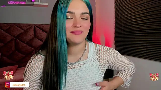 Snapshot of cattaleya___ chatting on 12/16/24, 11:50 cattaleya    online show from 12/16/24, 11:50