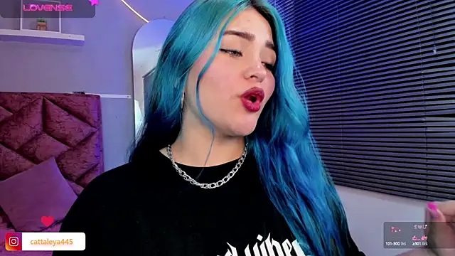 Snapshot of cattaleya___ chatting on 01/24/25, 03:22 cattaleya    online show from 01/24/25, 03:22