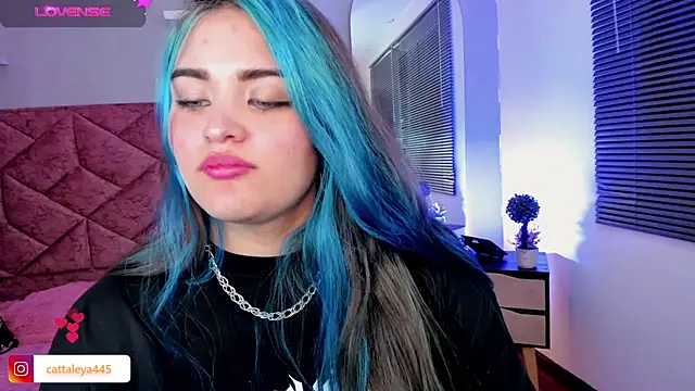 Snapshot of cattaleya___ chatting on 01/24/25, 09:28 cattaleya    online show from 01/24/25, 09:28