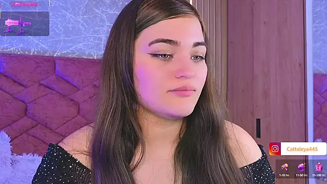 Snapshot of cattaleya___ chatting on 03/15/25, 05:52 cattaleya    online show from 03/15/25, 05:52