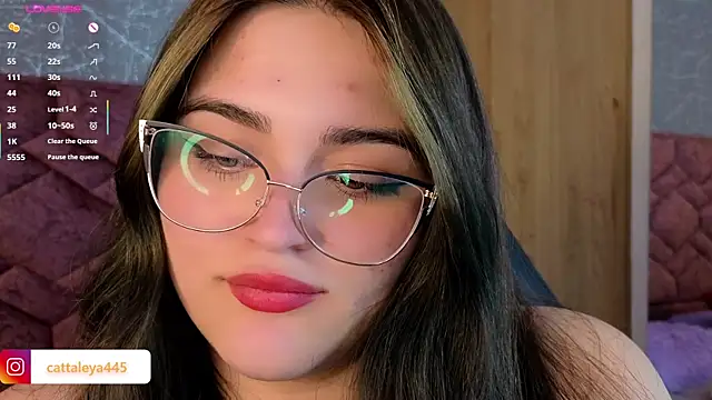 Snapshot of cattaleya___ chatting on 03/22/25, 06:43 cattaleya    online show from 03/22/25, 06:43