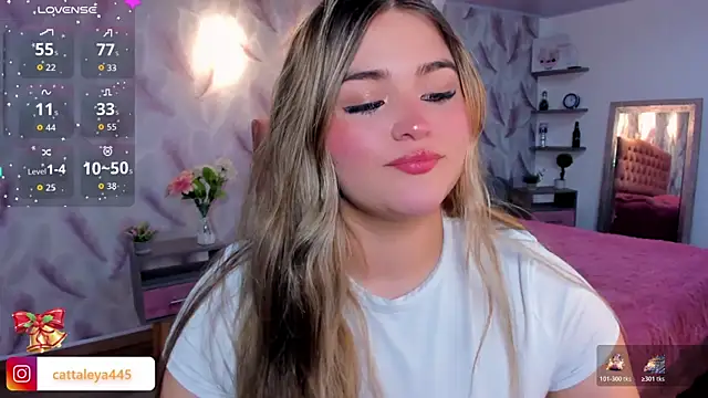 cattaleya    online show from 11/22/25, 02:43