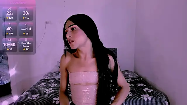 carolinemiller7 online show from 03/12/26, 07:03