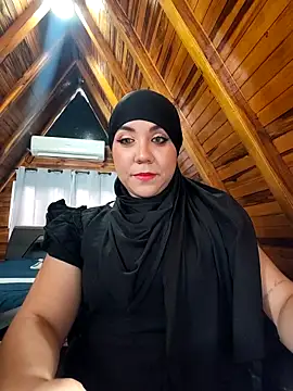 AmbarBurhan online show from 12/16/25, 03:39