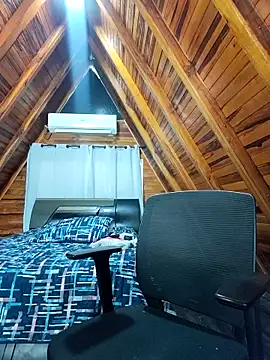 AmbarBurhan online show from 04/18/26, 07:07