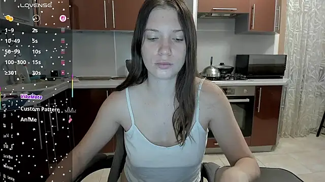 Snapshot of _BondiXUrban_ chatting on 11/14/25, 04:55 BondiXUrban online show from 11/14/25, 04:55