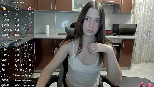 Snapshot of _BondiXUrban_ chatting on 12/02/25, 04:51 BondiXUrban online show from 12/02/25, 04:51