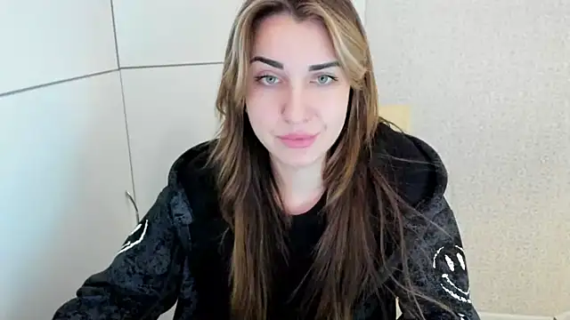 Snapshot of Summmmersky chatting on 01/13/25, 11:52 Summmmersky online show from 01/13/25, 11:52