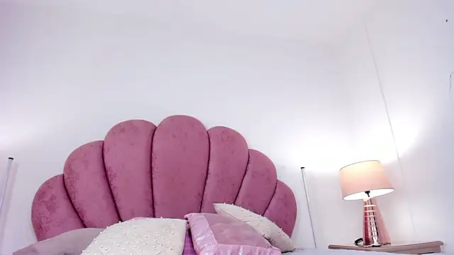 Paytonferrara online show from 02/18/26, 01:45