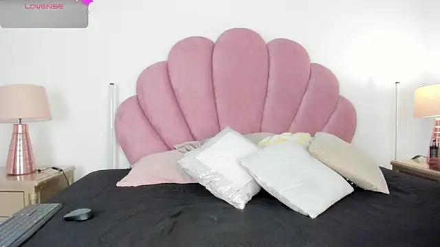 Paytonferrara online show from 03/12/26, 03:12