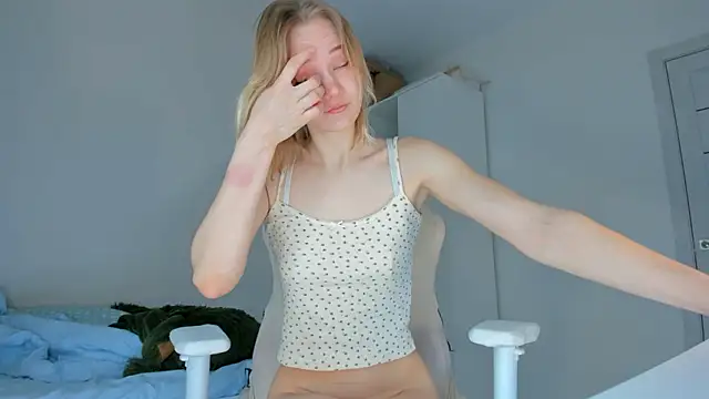 JennyWoody online show from 03/29/26, 03:50