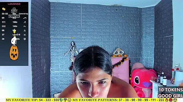 AriannaLewiis online show from 10/22/25, 07:02