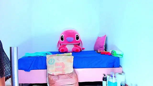 AriannaLewiis online show from 07/18/26, 07:06