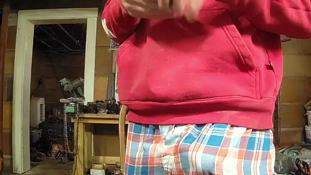 Bigoleslong98765 online show from 10/28/25, 05:04