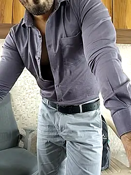 indianguy89 online show from 04/15/26, 06:20