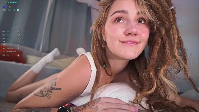 Snapshot of Winnie_sweet chatting on 10/22/25, 11:54 Winnie sweet online show from 10/22/25, 11:54